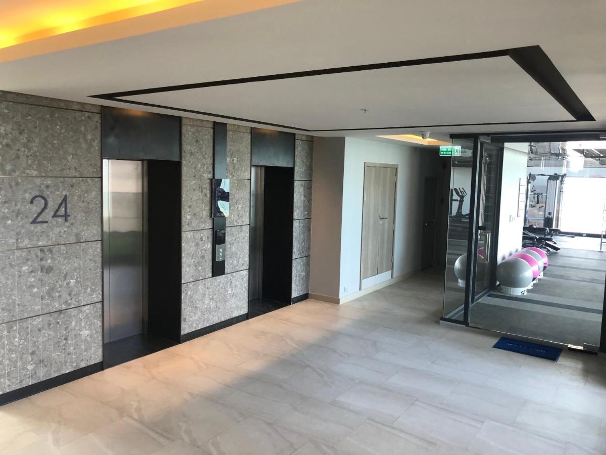 The Andromeda Seaview Apartment