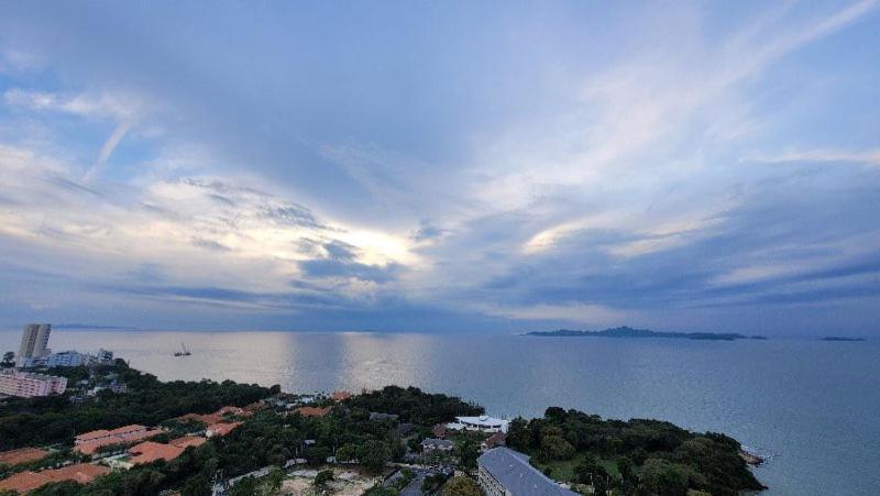 The Andromeda Seaview