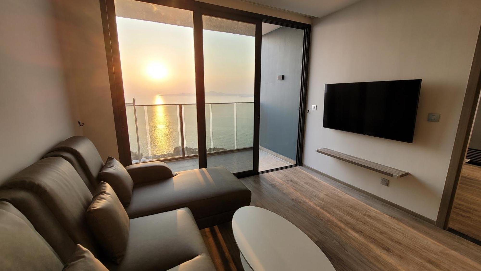 The Andromeda Seaview Apartment