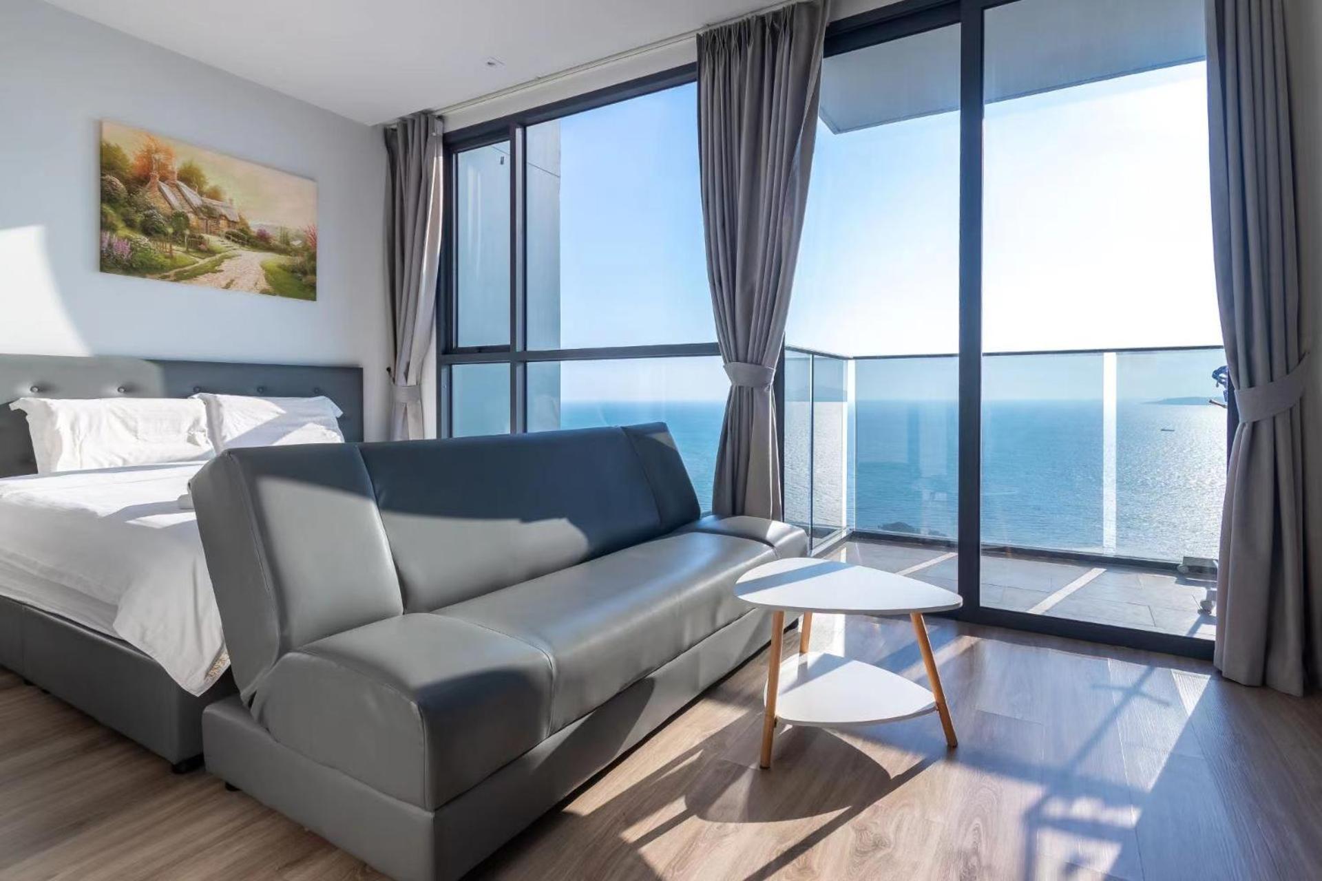 Apartemen The Andromeda Seaview